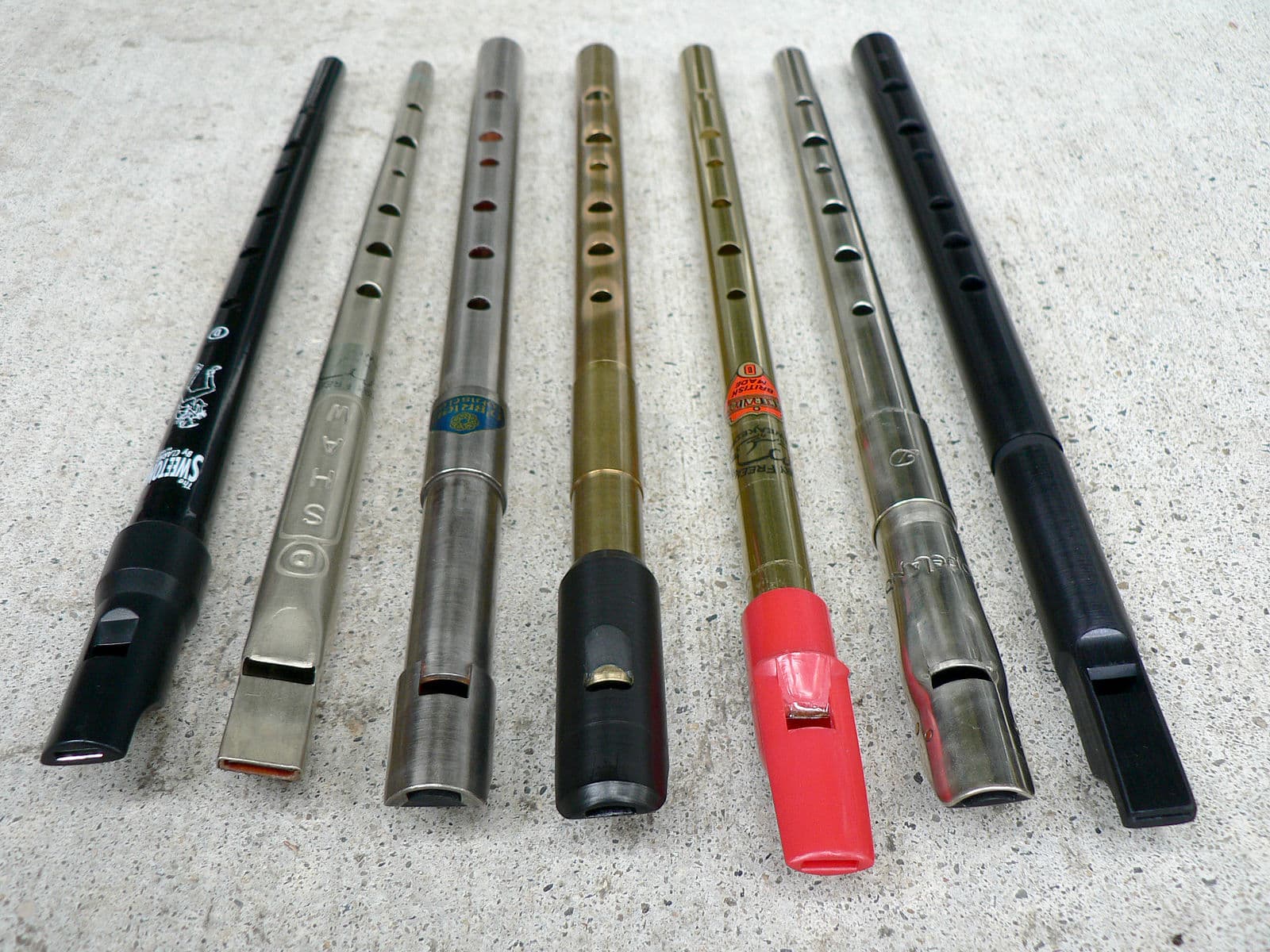 10 Tin Whistle YouTube Channels Worth Following (Lessons, Tabs & Inspiration)